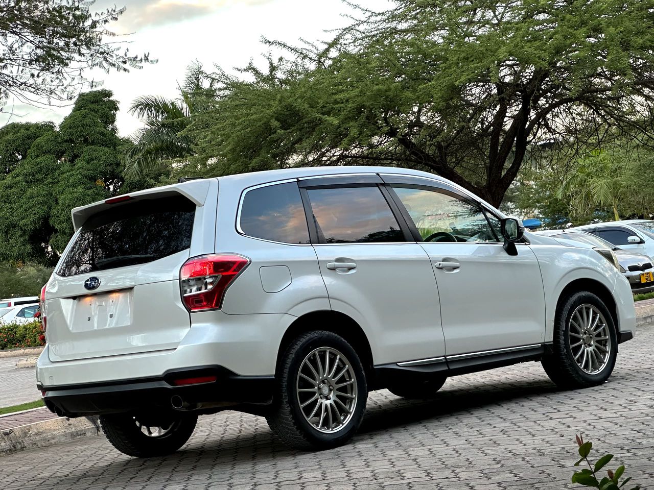 SUBARU FORESTER thumbnail 5